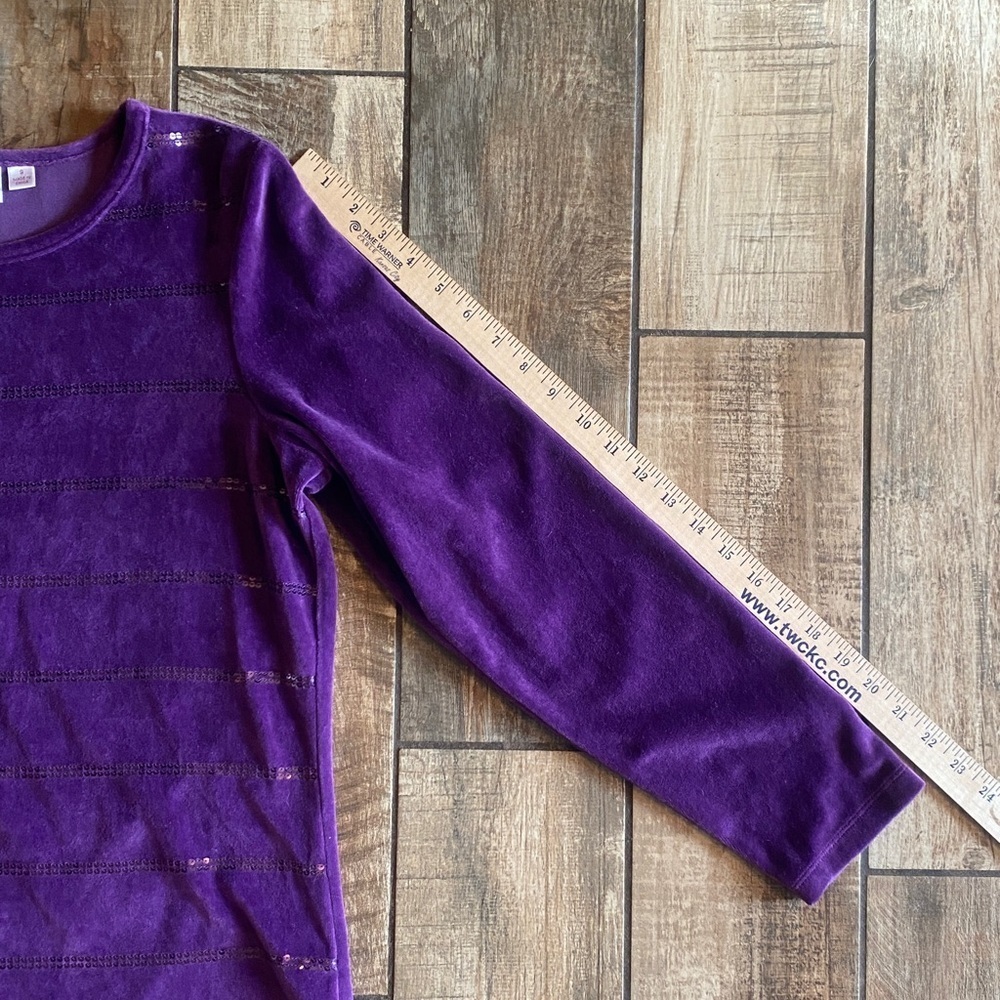 Quacker Factory Rich Purple Velvet Top - Picture 8 of 11